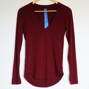 Dark Red Kit and Ace Long Sleeve V-Neck Shirt NWOT